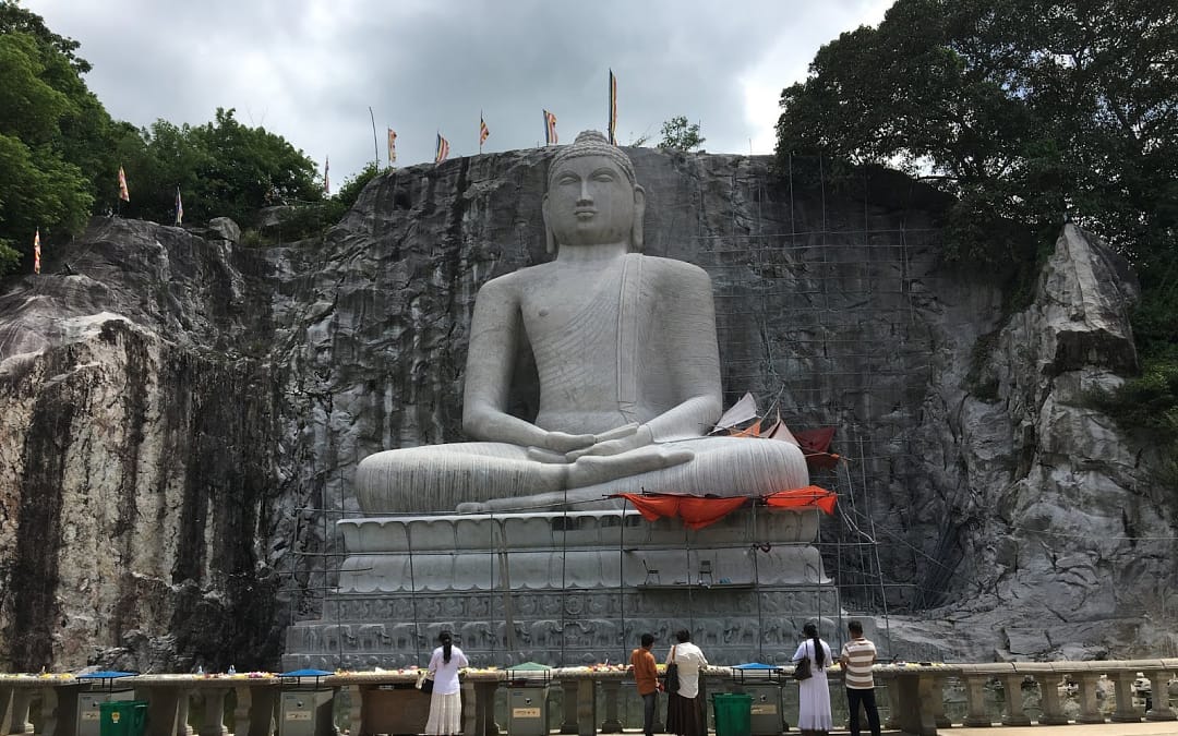 Estatua de Buda Rambodagalla